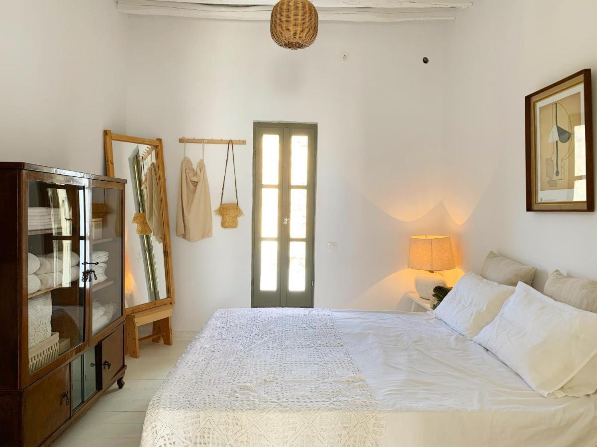 Serifos Olive Buitenkant foto