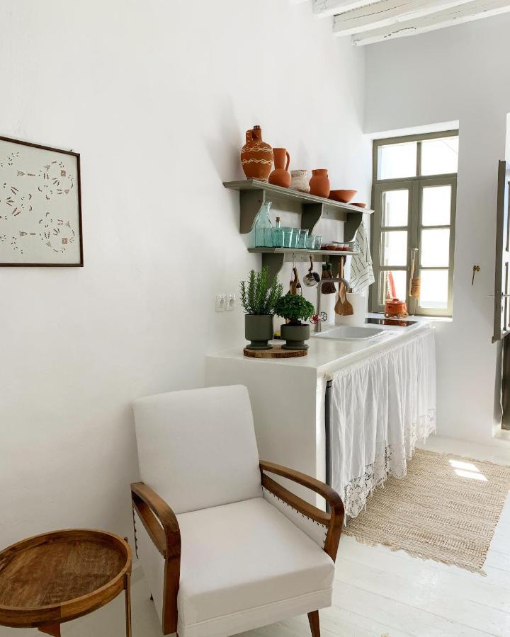 Serifos Olive Buitenkant foto