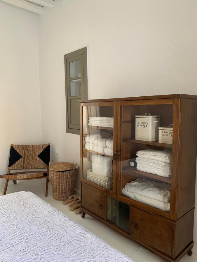 Serifos Olive Buitenkant foto